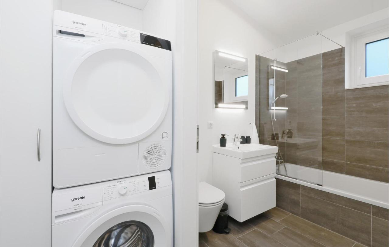 2 Bedroom Cozy Home In Lembruch-Duemmer See מראה חיצוני תמונה